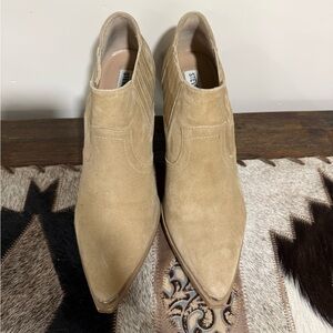Steve Madden Beige Suede Pointed Toe Booties
